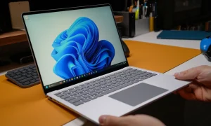 Pausar las actualizaciones de Windows 11 por tiempo indefinido ya no es un dolor de cabeza: así puedes hacerlo