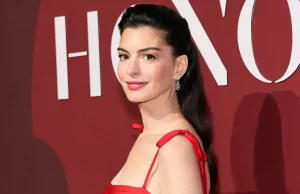 Esta es la rarísima película de Anne Hathaway que querrás ver si te gustó ‘El diablo viste de Prada 2’