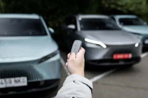 OMODA presenta un sistema que aparca tu coche solo, incluso si estás fuera