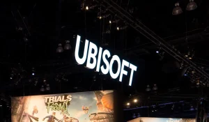 Ubisoft profundiza sus recortes: cierra otros dos estudios y prepara despidos en Barcelona