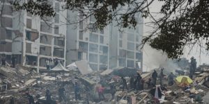 Arriba a La Guaira buque con 1.500.000 litros de diésel para maquinaria de rescate