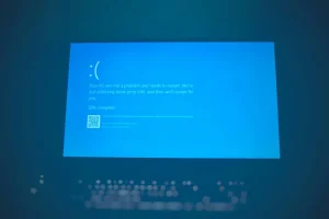 Microsoft tardó diez años en descubrir un peligroso fallo de Windows que te exponía a ataques invisibles
