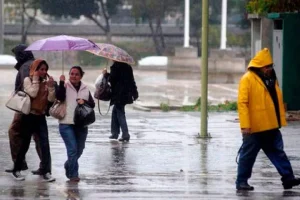 Onda Tropical número 22 genera lluvias en gran parte del país