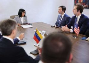 Presidenta Rodríguez sostuvo un encuentro de trabajo con una delegación de alto nivel del Gobierno de los Estados Unidos