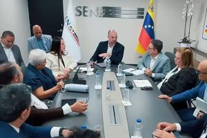 Proyectan simplificar trámites y ampliar base de contribuyentes